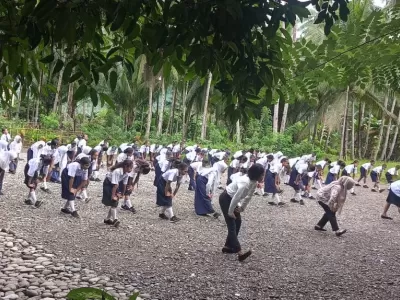 Kegiatan Senam Sebelum KBM